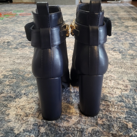Elegant Navy Ankle Boots with Gold Chain - Picture 3 of 5